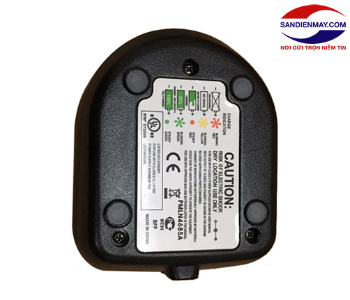 Bộ sạc bàn của Motorola Mag one A8